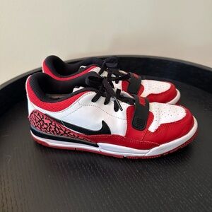 Nike Air Jordan Legacy 312 Low Chicago Red, White & Black Kids Size 3Y